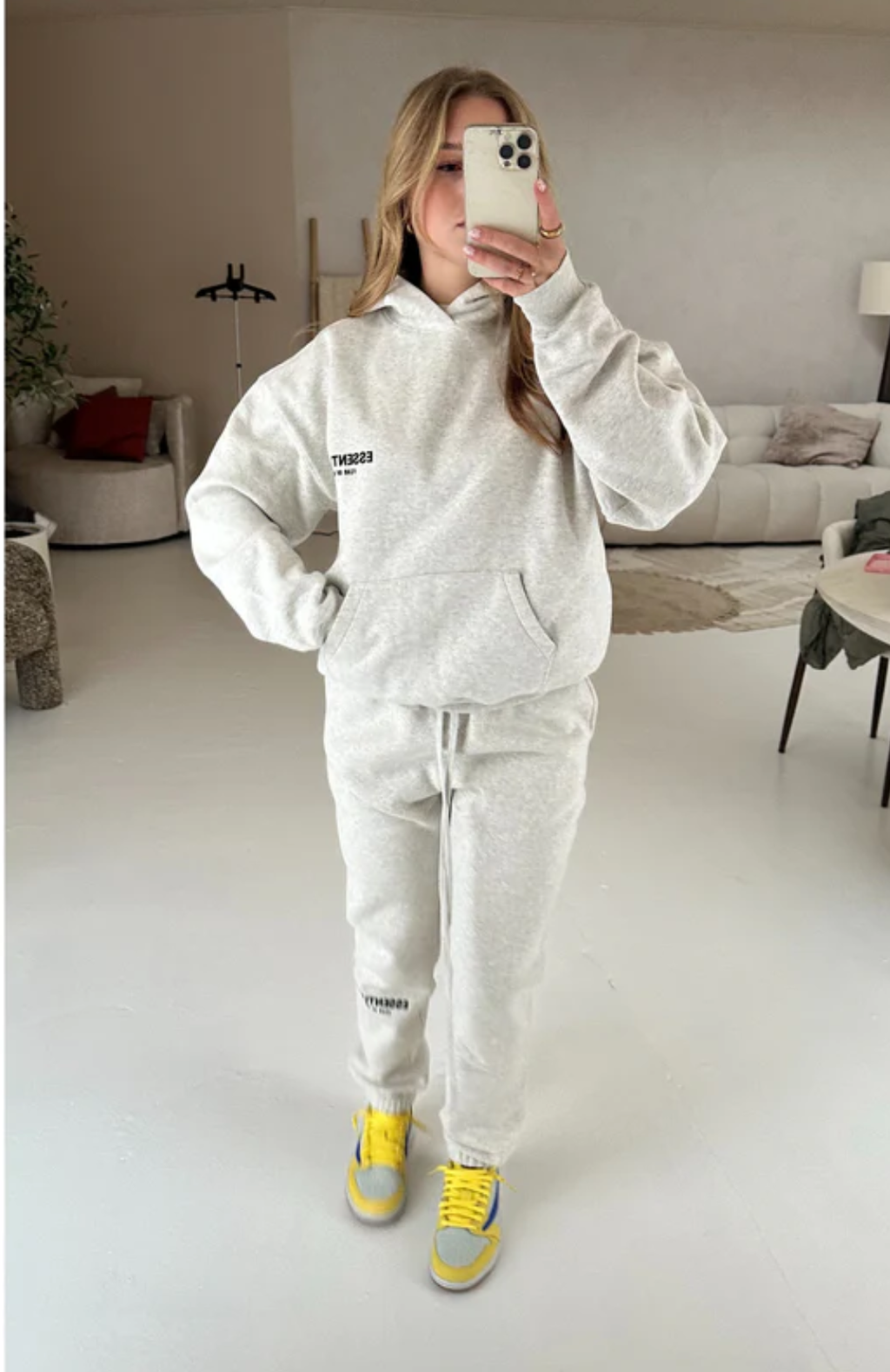 Ensemble Essentials Gris